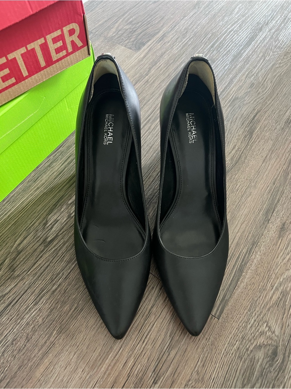 Michael Kors Black Pointed Toe Leather Pumps
